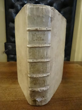 Le Saint Concile de Trente oecuménique et général, célébré sous Paul III, Jules III et Pie IV souverains pontifes, nouvellement traduit par M. L'Abbé ...