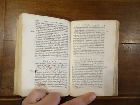 Histoire des Juifs écrite par Flavius Joseph, sous le titre de, Antiquitez Judaïques, traduite par Monsieur Arnauld d'Andilly. et : Histoire de la ...