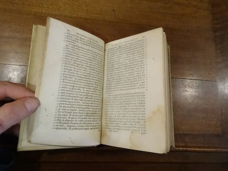 Histoire des Juifs écrite par Flavius Joseph, sous le titre de, Antiquitez Judaïques, traduite par Monsieur Arnauld d'Andilly. et : Histoire de la ...