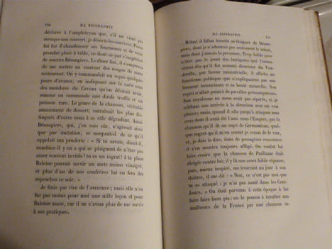 Oeuvres Complètes de Béranger. Illustrée par Grandville. Avec Ma Biographie, ouvrage posthume orné d'un portrait en pied dessiné par Charlet.. ...