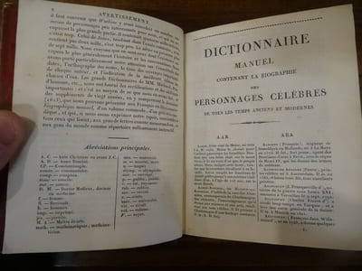 Nouvelle biographie classique ou dictionnaire historique et bibliographique des personnages célèbres de tous les siècles et de tous les pays, qui se sont illustrés par leur génie, leurs talents, leurs découvertes, leurs erreurs, leurs vertus ou leurs crimes. Ouvrage rédigé d'après les grands dictionnaires de MM. Michaud, Prudhomme, Chaudon et Delandine, Ladvocat, Feller, Peignot, etc.