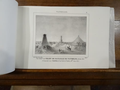 Souvenirs de Waterloo. Album de Douze vues et un plan de Bataille. [Manque le plan]
. undefined