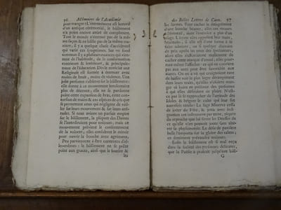 Mémoires de l'académie des belles lettres de Caen.