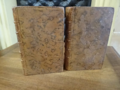 Anecdotes des Républiques, auxquelles on a joint la Savoye, la Hongrie, et la Bohême. Première partie, comprenant Gènes & la Corse, Venise & Malthe, & la Suisse. Seconde partie, comprenant la Flandre & la Hollande, la Savoye, la Hongrie & la Bohême.