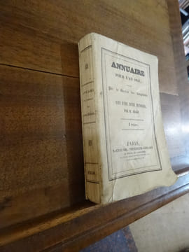 Annuaire pour l'an 1850 publié par le bureau des longitudes, suivi d'une notice historique par M. Arago. undefined