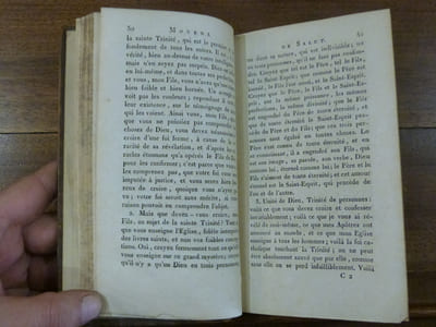 Moyens de Salut pour les chrétiens de tous les sexes, de tous les états et de tous les ages, justes ou pécheurs, tièdes, foibles ou imparfaits.

