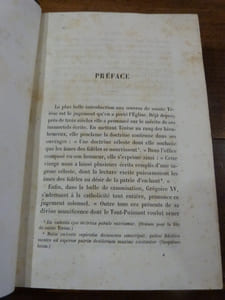 Vie de Sainte Térèse écrite par elle-même, traduite sur le manuscrit original, avec commentaire historique complétant son récit par le P. Marcel Bouix.


