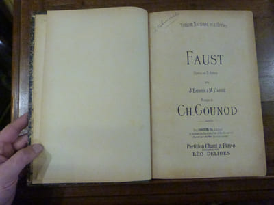 Faust, Opéra en 5 actes par J. Barbier & M. Carré.