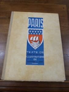 En passant par Paris.