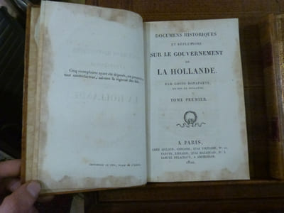 Documens historiques et réflexions sur le gouvernement de la Hollande.