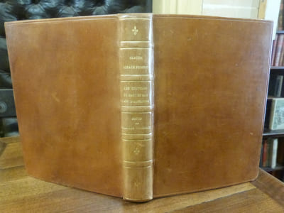 Les Coutumes du haut et bas pais d'Auvergne, conferées avec le droit civil, & avec les Coutumes de paris, de Bourbonnois, de la Marche, de Berri, & de Nivernois. Avec les nots de Me Charles du Moulin, des Observations sur les Coutumes générales & locales de la même Province d'Auvergne: l'Histoire de ce qu'il y a de plus considérablé dans chaque lieu, par les Fondations des Eglises, par les Personnes illustres originaires de cette Province, par les Familles qui ont possédé les plus grandes Terres: & quelles Senéchaussées & Bailliages les lieux particuliers ressortissent.
