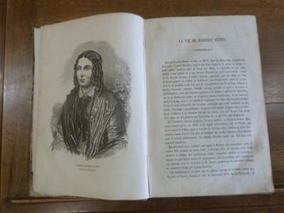 La Case de l'Oncle Tom ou tableau de l'esclavage dans les Etats-Unis d'Amérique; Traduction nouvelle par Old Nick & Adolphe Joanne... suivie de poésies composées par des nègres et d'une notice sur la colonie de Liberia.