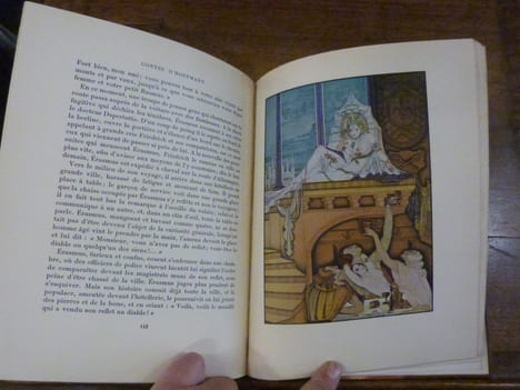 Contes d'Hoffmann traduits par P. Christian.. Illustrations de Mario Laboccetta.
. Hoffmann