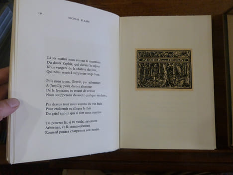 Sonnets du XVIè Siècle. Choix, commentaires et notes par Maurice Allem.. Allem, Maurice