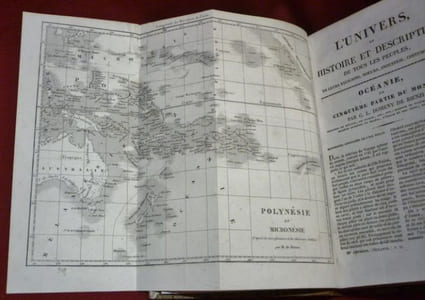Océanie ou Cinquième partie du Monde. Revue géographique et ethnographique de la Malaisie, de la Micronésie, de la Polynésie et de la Mélanésie ; Offrant les résultats des Voyages et des Découvertes de l'auteur et de ses Devanciers, ainsi que ses nouvelles classifications et divisions de ces contrées, par M.G.L. DOMENY DE RIENZI (tome deuxième, vendu seul).