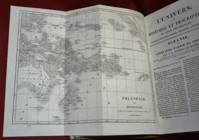 Océanie ou Cinquième partie du Monde. Revue géographique et ethnographique de la Malaisie, de la Micronésie, de la Polynésie et de la Mélanésie ; Offrant les résultats des Voyages et des Découvertes de l'auteur et de ses Devanciers, ainsi que ses nouvelles classifications et divisions de ces contrées, par M.G.L. DOMENY DE RIENZI (tome deuxième, vendu seul).
