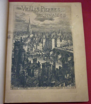 Vieilles Pierres Lyonnaises. Illustré de 5 Eaux-Fortes et de 350 Dessins dont 25 hors texte par Joannès Drevet.. VINGTRINIER, Emmanuel - DREVET, ...