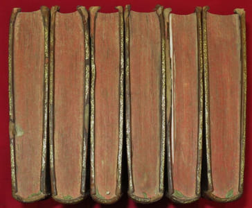 Histoire de Polybe, Nouvellement traduit du grec par Dom Vincent THUILLIER, Bénédictin de la Congrégation de Saint Maur. Avec un Commentaire ou Un corps de Science Militaire, Enrichi, de Notes Critiques et Historiques, ou Toutes les Grandes Parties de la Guerre, soit par l'Offensive, soit par la Défensive, sont expliquées, démontrées, & représentées en Figures. Ouvrage très-utile non seulement aux Officiers Généraux, mais même à tous ceux qui suivent le parti des armes. Par M. De Folard, Chevalier de l'Ordre militaire de Saint Louis, Mestre de Camp d'Infanterie (6 volumes, 122/123 planches et 3 cartes).