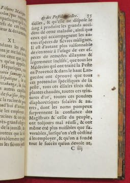Traité des Fièvres malignes, des Fièvres pestilentielles et autres. Avec des Consultations sur plusieurs sortes de Maladies (2 volumes).. CHIRAC, ...