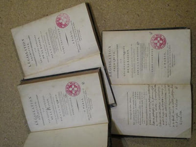 Législation primitive considérée dans les derniers temps par les seules lumières de la raison, suivie de plusieurs traités et discours politiques (3 volumes).