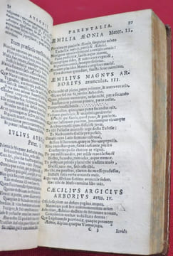 D. Magni AUSONII Burdigalensis Opera.. DECIMUS MAGNUS AUSONIUS - AUSONE