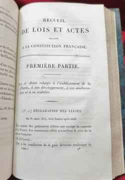 Constitutions de la Nation Française, avec un essai de Traité historique et politique sur la Charte, et un Recueil de pièces corrélatives ; Par le ...