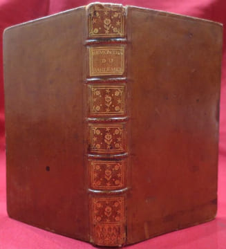 I. Remontrances du Parlement au Roi, du 9 Avril 1753. II. Recueil de pièces dans lesquelles sont établies La Distinction, l'Etendue & les Bornes des ...