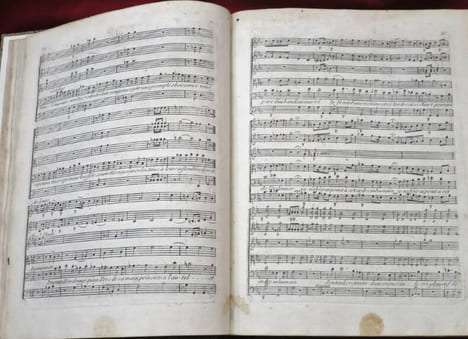 Iphigénie en Aulide. Tragédie. Opéra en trois Actes dédiés au Roy. Par M. Le Chevalier Gluck. Représenté pour la première fois par l'Académie de ...