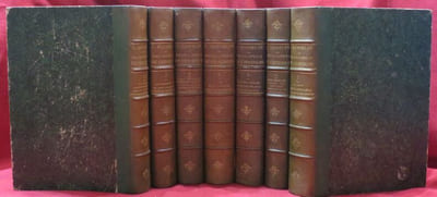 Encyclopédie internationale de Chirurgie publiée sous la direction du Docteur John Ashhurst et illustrée de figures intercallées dans le texte. Tome I : Pathologie chirurgicale générale, Maladies chirurgicales infectieuses et virulentes - Tome II : Chirurgie générale, Maladies chirurgicales communes aux divers tissus - Tome III : Peau, vaisseaux et ganglions lymphatiques, vaisseaux sanguins (plaies, affections chirurgicales, anévrysme), nerfs - Tome IV : Os et articulations (fractures, inflammations des os, luxations, maladies des articulations), résections et tumeurs - Tome V : Tête, yeux, oreilles, bouche, face, nez, dents cou et rachis - Tome VI : Voies aériennes, thorax, sein, abdomen, rectum et anus ( parois, ombilic, péritoine, estomac, intestin, foie, rate, pancréas, reins, hernie, obstruction intestinale, hémorrhoïdes), orthopédie - Tome VII : Organes génito-urinaires de l'homme et de la femme (7 volumes). 