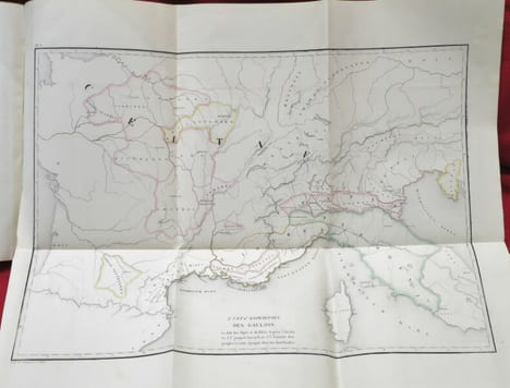 Géographie ancienne historique et comparée des Gaules Cisalpine et Transalpine, suivie de l'Analyse Géographique des itinéraires anciens et ...