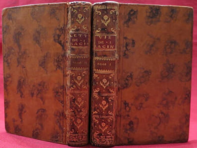 Mémoires sur la vie de Jean Racine, Tome I, Comprend : Discours prononcé à l'Académie française à la réception de M. l'abbé Colbert, le 30 octobre 1678. Plan du 1er acte d'Iphigénie en Tauride. Extrait du traité de Lucien intitulé : "Comment il faut écrire l'histoire" ; Fragments historiques, Réflexions sur l'Écriture sainte, Hymnes du Bréviaire romain, Discours prononcé à la tête du clergé par M. l'abbé Colbert, Relation de ce qui s'est passé au siège de Namur ; Recueil des lettres de Jean Racine,. - Tome II, comprend :  Recueil de Lettres de Jean RACINE, (2 volumes).