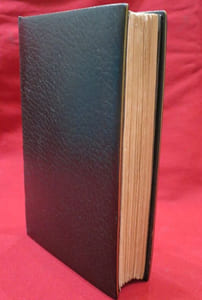 A la trace de Dieu. Avec une préface de Paul Claudel.