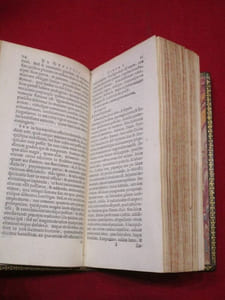 M. T. Ciceronis De Officiis Libri Tres. Cato major, vel de Senectute. Laelius, vel de Amicitia. Paradoxa Stoicorum sex. Sommium Scipionis. Cum optimis ac postremis exemplaribus accurate collati.