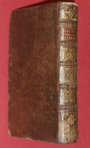 La vie du Venerable Frere Fiacre, Augustin De'Chausse' (déchaussé). Contenant plusieurs traits d'Histoire, & faits remarquables arrivez (arrivés) sous les regnes de Louis XIII & Louis XIV.