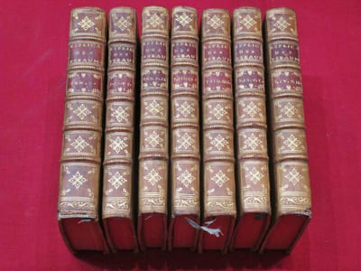 Explication du livre des pseaumes, où selon la méthode des saints Peres, l'on s'attache à découvrir les Mystères de Jésus-Christ, & les Régles des moeurs renfermées dans la lettre même de l'Ecriture. (7 volumes, sans le tome V).