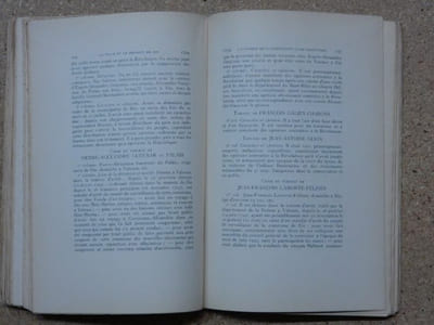 La révolution à Dié et dans la vallée de la Drôme (1789-1799) : les préludes de la Révolution en Dauphiné, journal du chanoine Vaugelas, la ville et le district de Dié à l'époque de la Convention et du Directoire, procès-verbaux des séances de la société populaire de Crest.