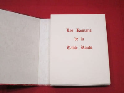 Les Romans de La Table Ronde : Tome 1 : Le Roi Artus - Tome 2 : Les Combats d'Artus - Tome 3 : Lancelot du Lac - Tome 4 : La Quête du Graal - Tome 5 : La Mort d'Artus (5 volumes).
