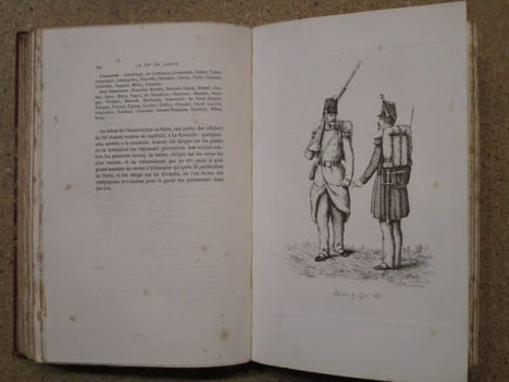 Historique du 82e Régiment d'Infanterie de ligne et du 7e Régiment d'Infanterie légère. Avec les différents types d'uniformes de l'infanterie légère ...