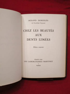 Chez les beautés aux dents limées. Édition originale.. DORGELES Roland