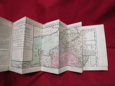 Dictionnaire hydrographique de la France ou nomenclature des Fleuves, Rivières, Ruisseaux et Canaux; le lieu où ils prennent leurs sources, leurs embouchures et confluents, leur étendue, eû égard à leurs sinuosités, leur commerce flottable ou navigable avec les villes qu'ils arrosent suivie d'une division hydrographique de ce royaume et d'une description de ses ports &c.