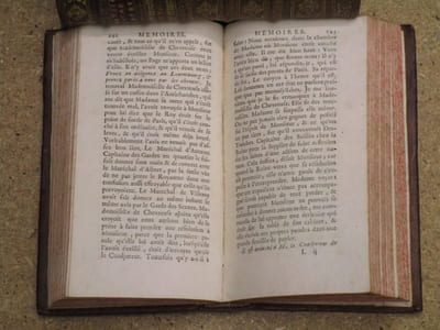 MEMOIRES de Monsieur le Cardinal de Retz (3 volumes).