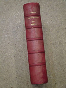 Dictionnaire DES FIEFS, seigneuries, chatellenies, etc. DE L'ANCIENNE FRANCE contenant : les noms des terres et ceux des familles qui les ont possédées, leur situation provinciale, les dates de possession, de transmission ou d'érection en terres titrées, etc., etc.