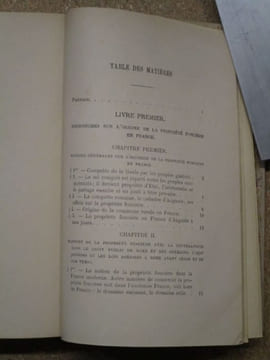 Recherches sur l'origine de la Propriété Foncière et des Noms de Lieux habités en France (période celtique et période romaine). Avec la collaboration ...