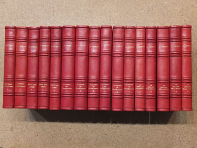 OEUVRES DE ALEXANDRE DUMAS : Le comte de Monte-Cristo (6 volumes) / Le Chevalier de la Maison Rouge (2 vol.) / Une fille de régent (1 vol.) / La dame de Monsoreau (3 vol.) / Joseph Balsamo (5 volumes) / La reine Margot (2 vol.) / Le collier de la reine (3 vol.) / Le chevalier d'Harmental (2 vol.) / Le vicomte de Bragelonne (6 vol.) / Les trois mousquetaires (2 vol.) / Vingt ans après (3 vol.)