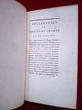 La Constitution Française, décrétée par l'Assemblée Nationale constituante, aux années 1789, 1790 et 1791; Présentée au Roi, le 3 Septembre 1791, et ...