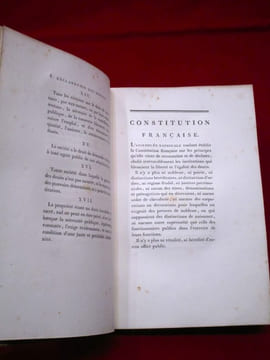 La Constitution Française, décrétée par l'Assemblée Nationale constituante, aux années 1789, 1790 et 1791; Présentée au Roi, le 3 Septembre 1791, et ...