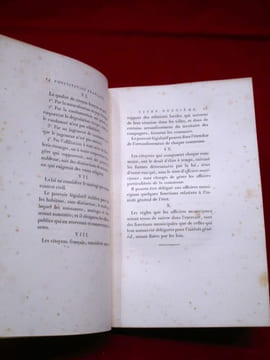 La Constitution Française, décrétée par l'Assemblée Nationale constituante, aux années 1789, 1790 et 1791; Présentée au Roi, le 3 Septembre 1791, et ...