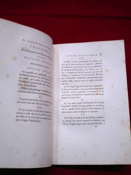 La Constitution Française, décrétée par l'Assemblée Nationale constituante, aux années 1789, 1790 et 1791; Présentée au Roi, le 3 Septembre 1791, et ...