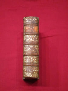 Omnia Andreae Alciati V. C. Emblemata : cum commentariis, quibus Emblematum omnium aperta origine [...] Per Claudium Minoem divionensem.