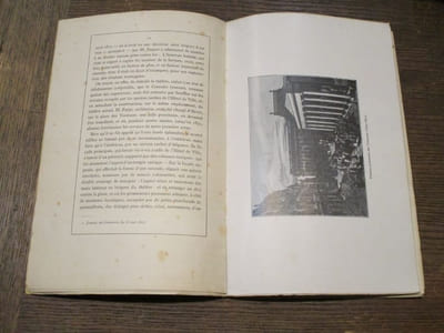 Les théâtres lyonnais en 1827-1828. Ornés de deux vignettes et d'un portrait.